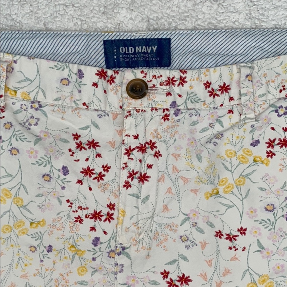 Old Navy Everyday Short